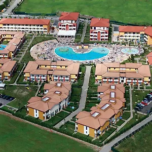 Pini Village Lido Altanea Apartment Caorle
